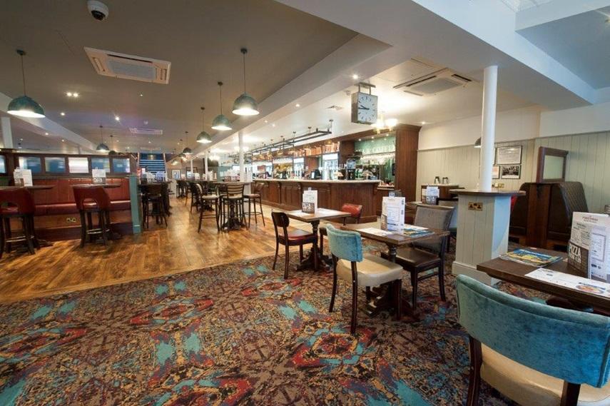 The Bottle Kiln Wetherspoon Hotel Харуич Екстериор снимка