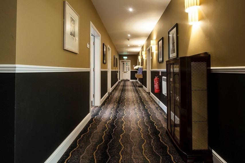 The Bottle Kiln Wetherspoon Hotel Харуич Екстериор снимка